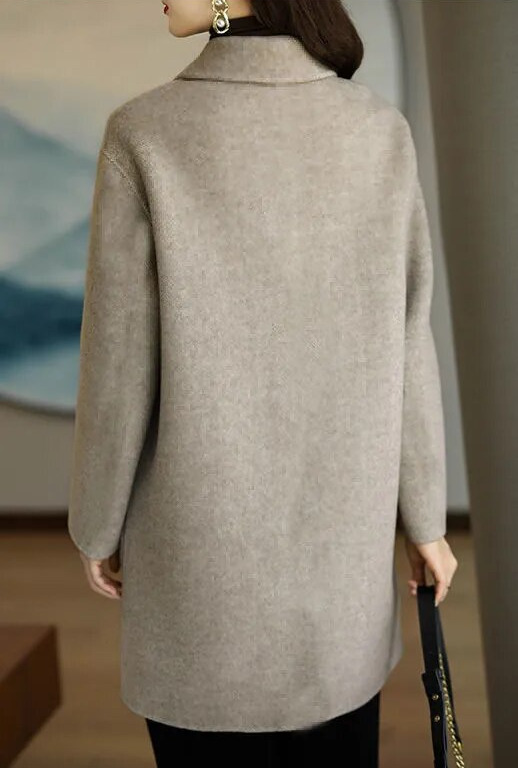 Elisa - Women's Winter Coat in Cashmere