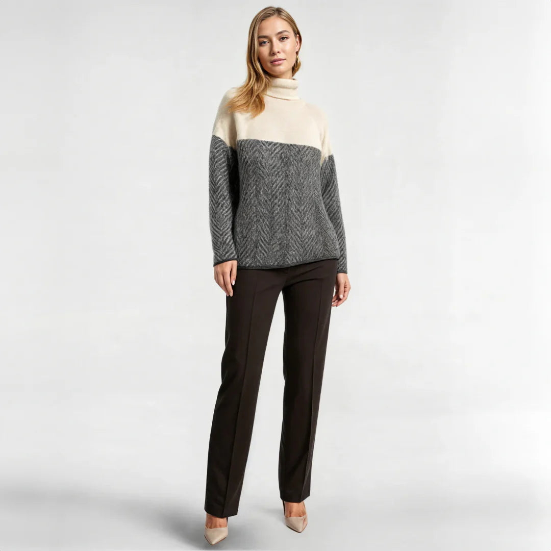 Alice™ | Trendy Oversized Turtleneck